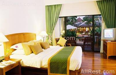 Woodlands Resort 10